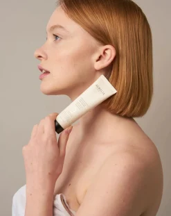 Anti-Aging Moisturizing and Protective Cream SPF50 - 60 ml