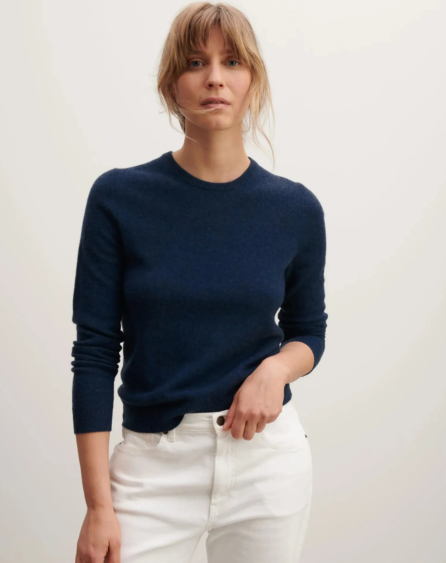 Classic Cashmere Round Neck Sweater