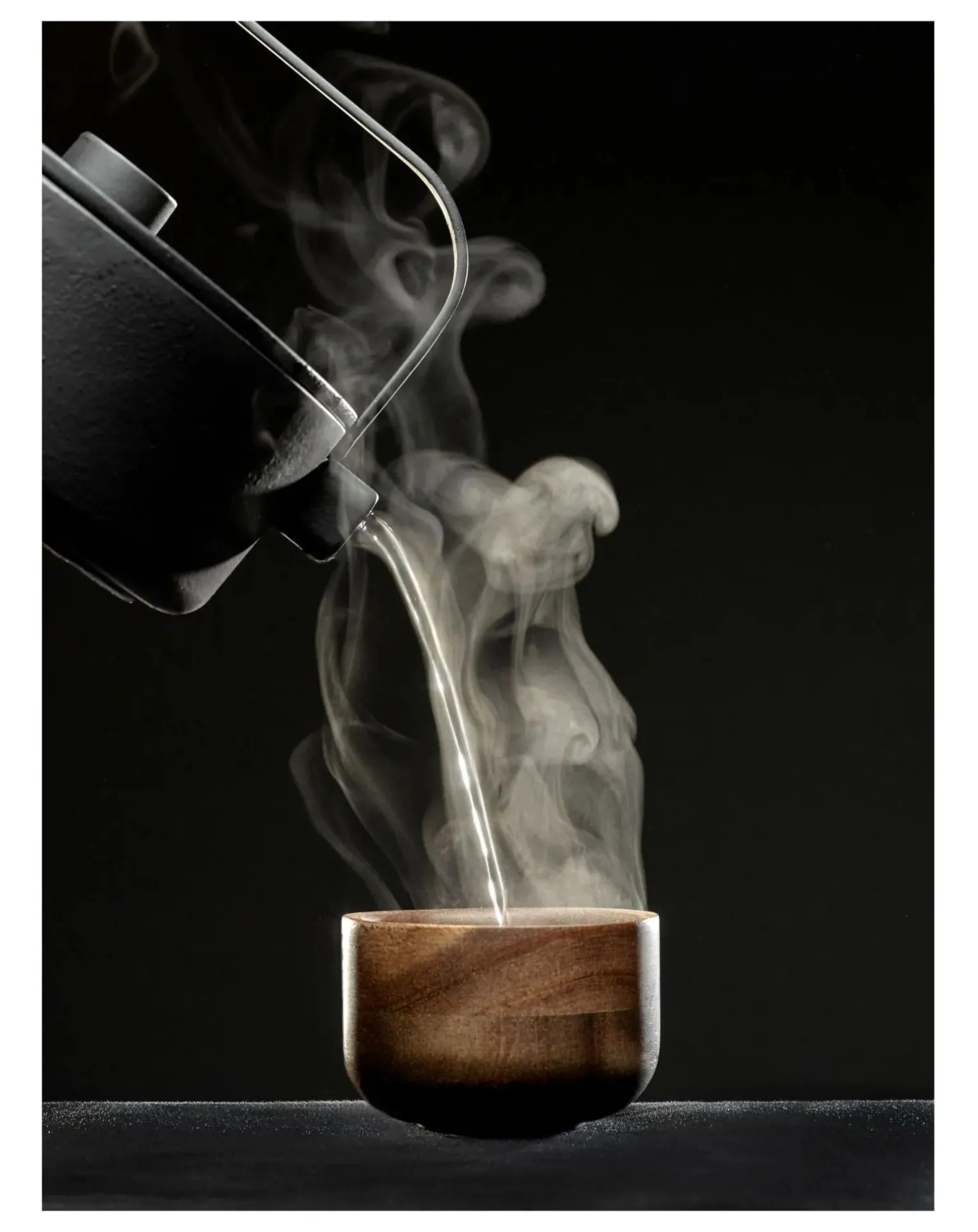 Collage Cast Iron Tea Pot - 1.2 L