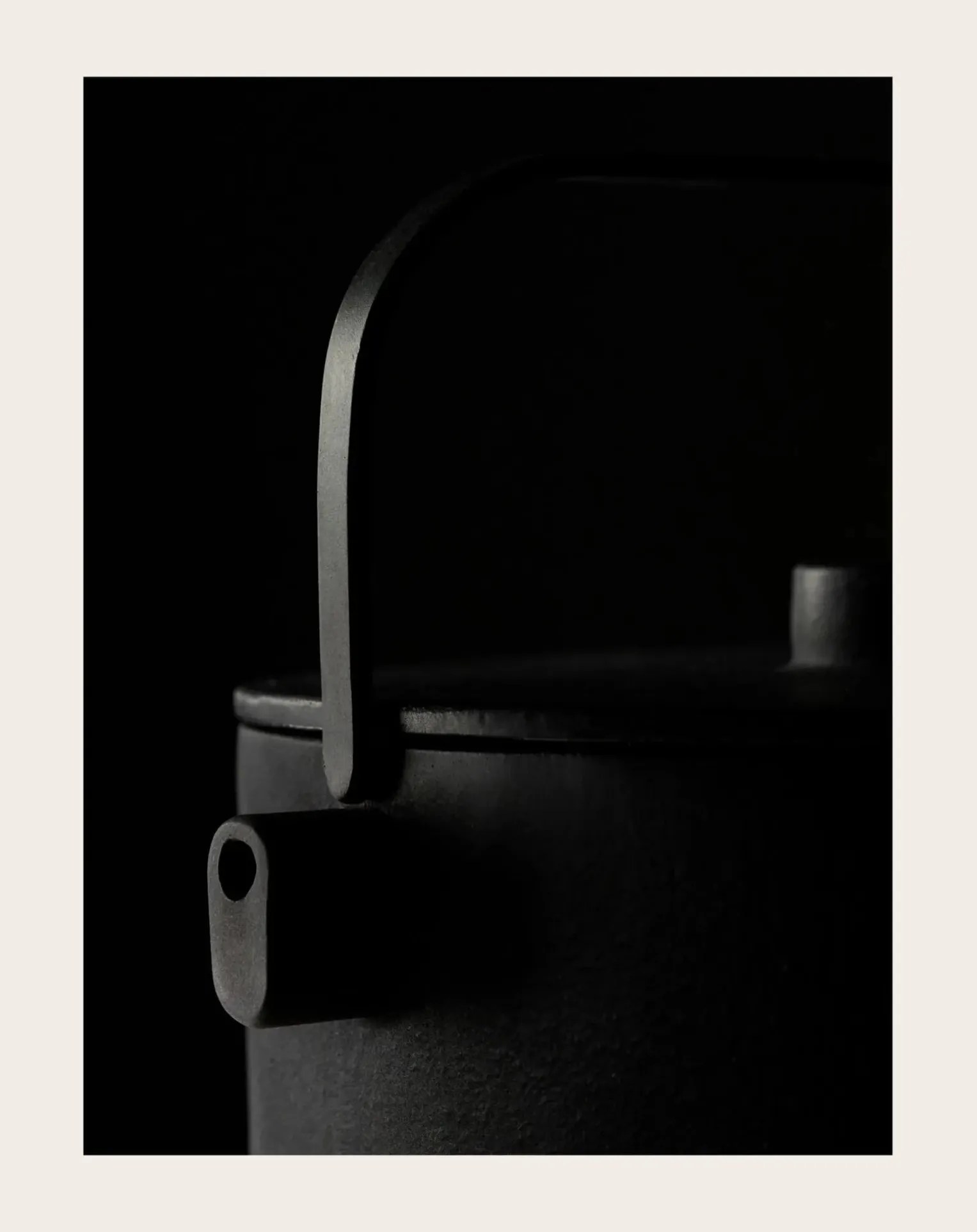 Collage Cast Iron Tea Pot - 1.2 L