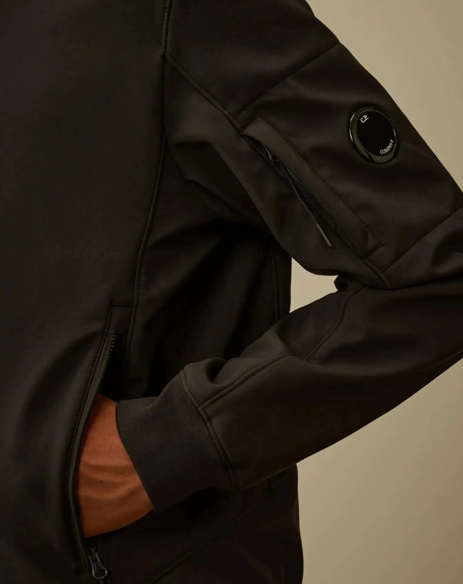 CP Shell Intermediate Jacket - R