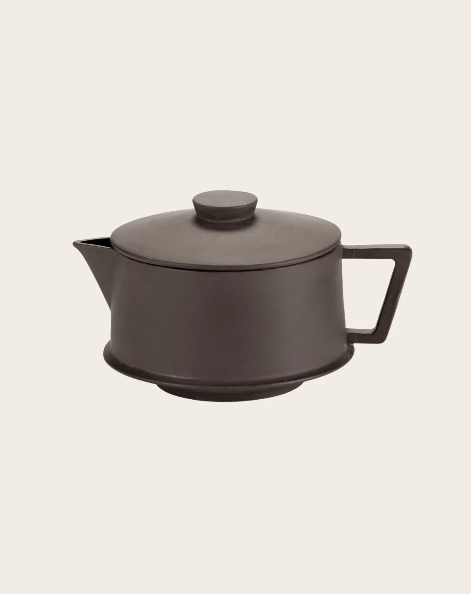 Dune teapot, Kelly Wearstler