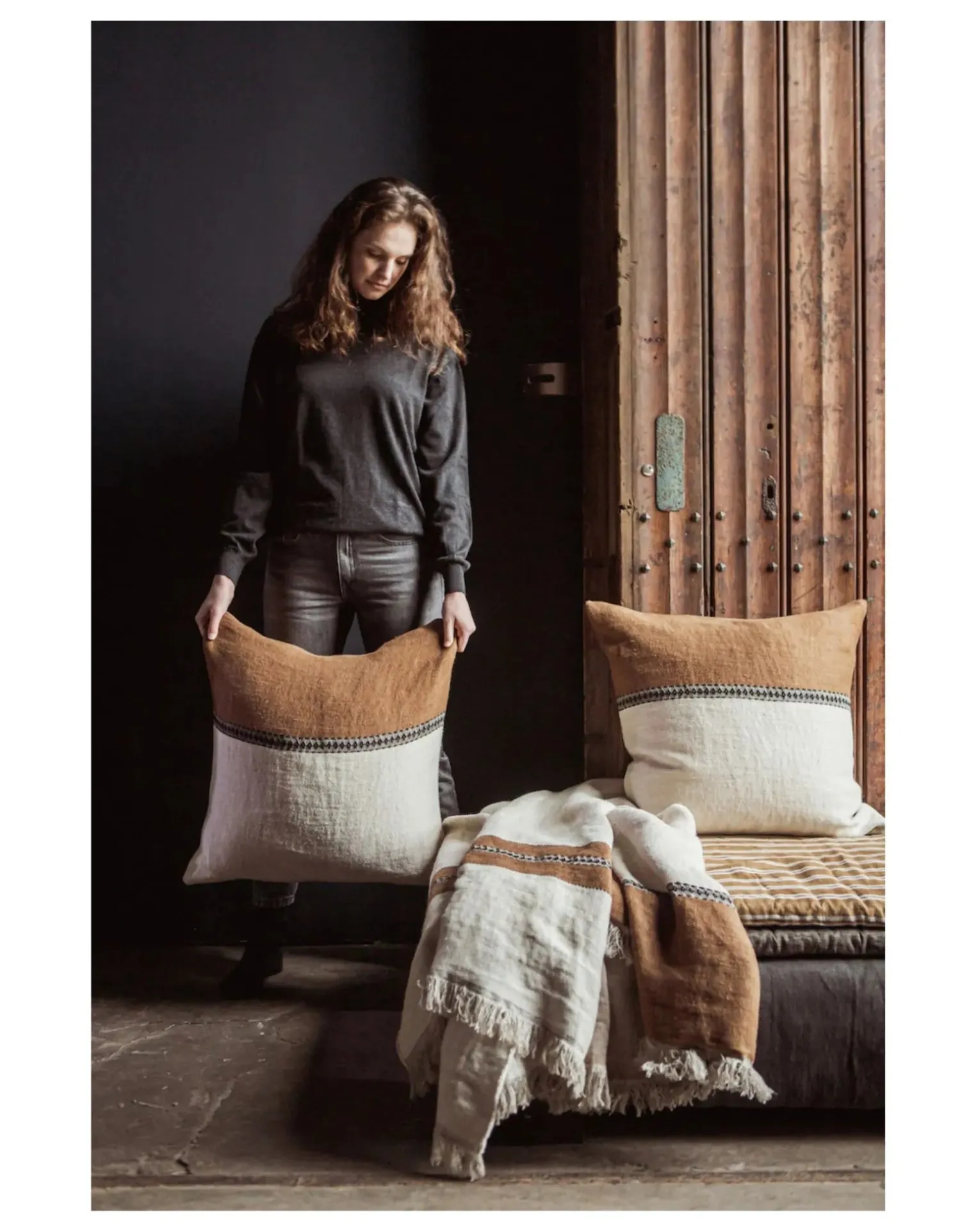 Etienne cushion cover