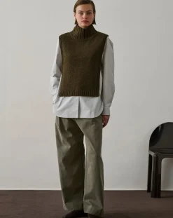 Gold Virgin Wool Sleeveless Sweater