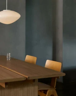 Ita OS1 dining table