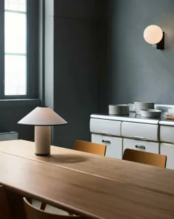Ita OS2 dining table
