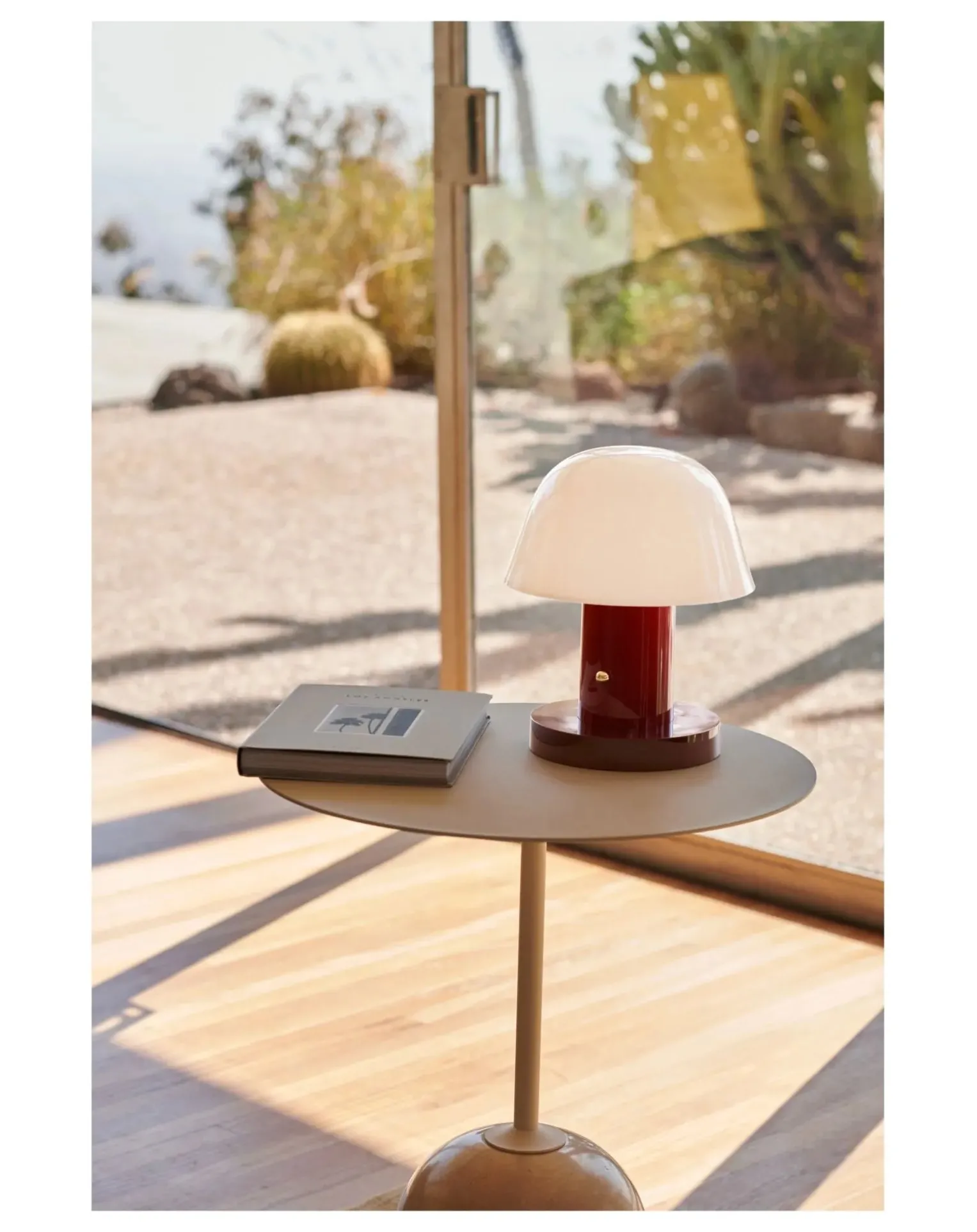 JH27 Setago Table Lamp