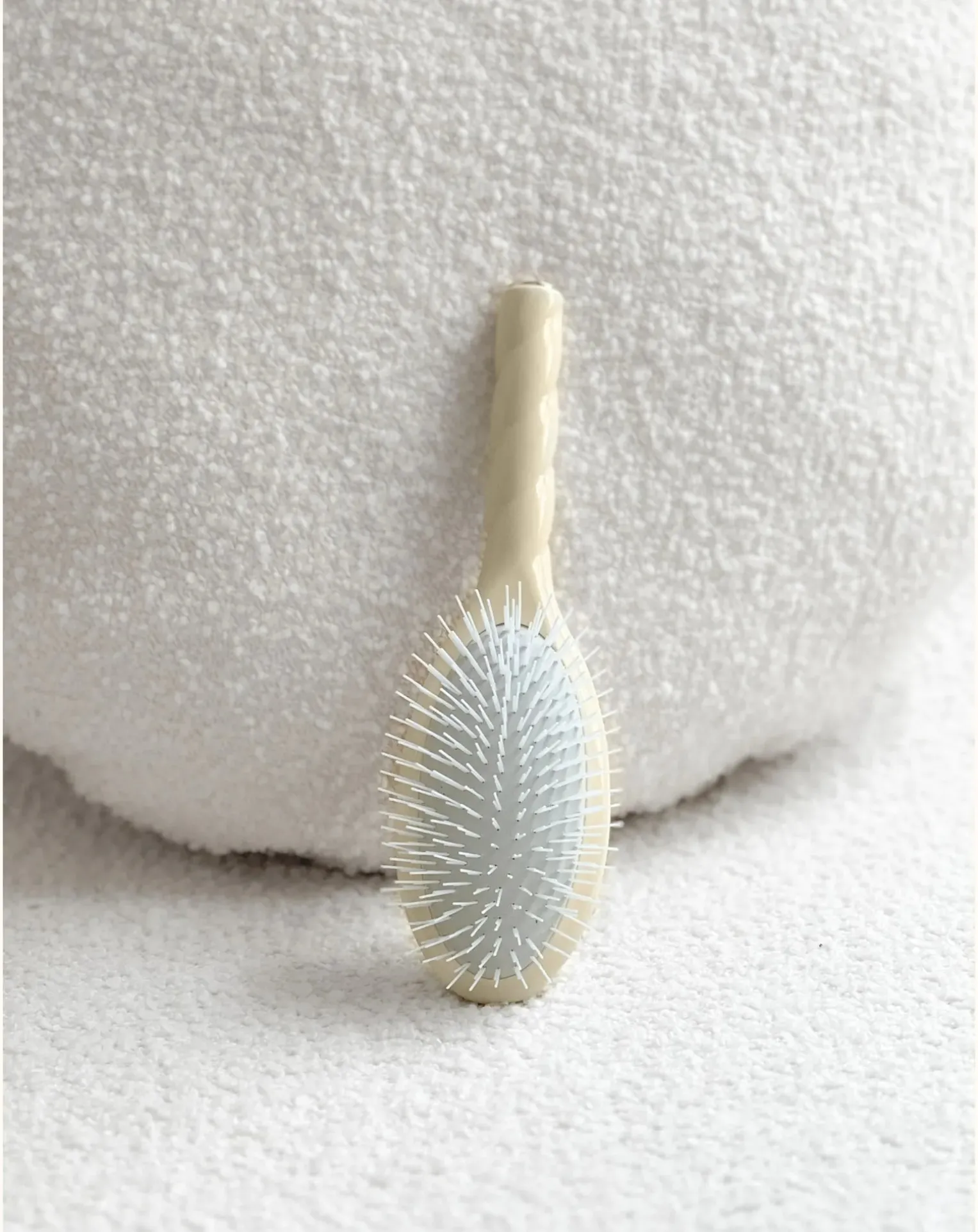 La Petite Brosse L'intense N°07 - Detangling & Stimulating