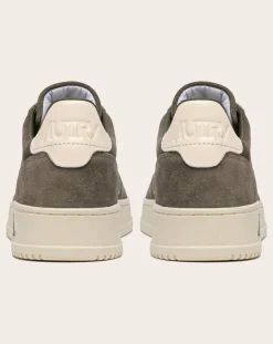 Medalist Low Suede sneakers
