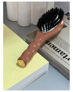 N°01 The Universal Petite Brush - Care & Shine