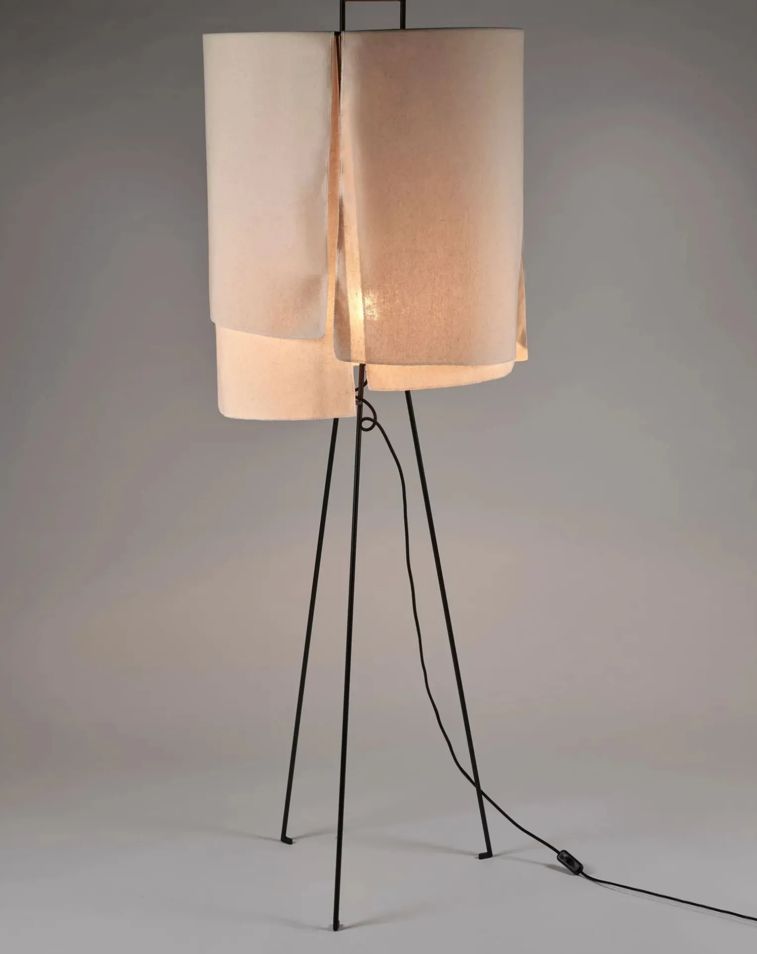 Nomad floor lamp