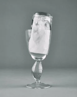 Out of lines wine glasses, Uncharted - Set of 4