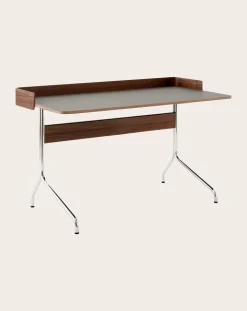 Pavilion AV17 Desk, Chrome Base