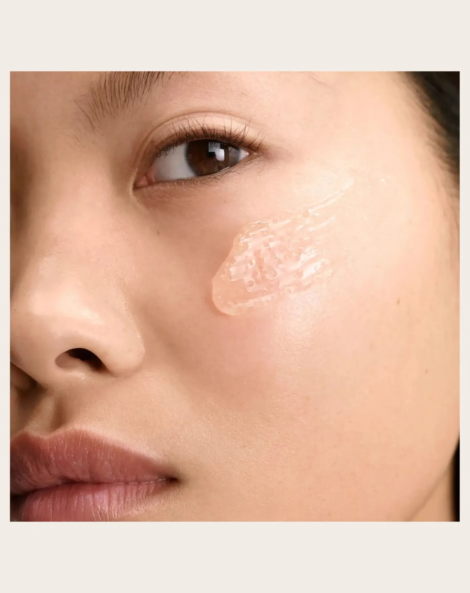 Regenerating moisturizing cream