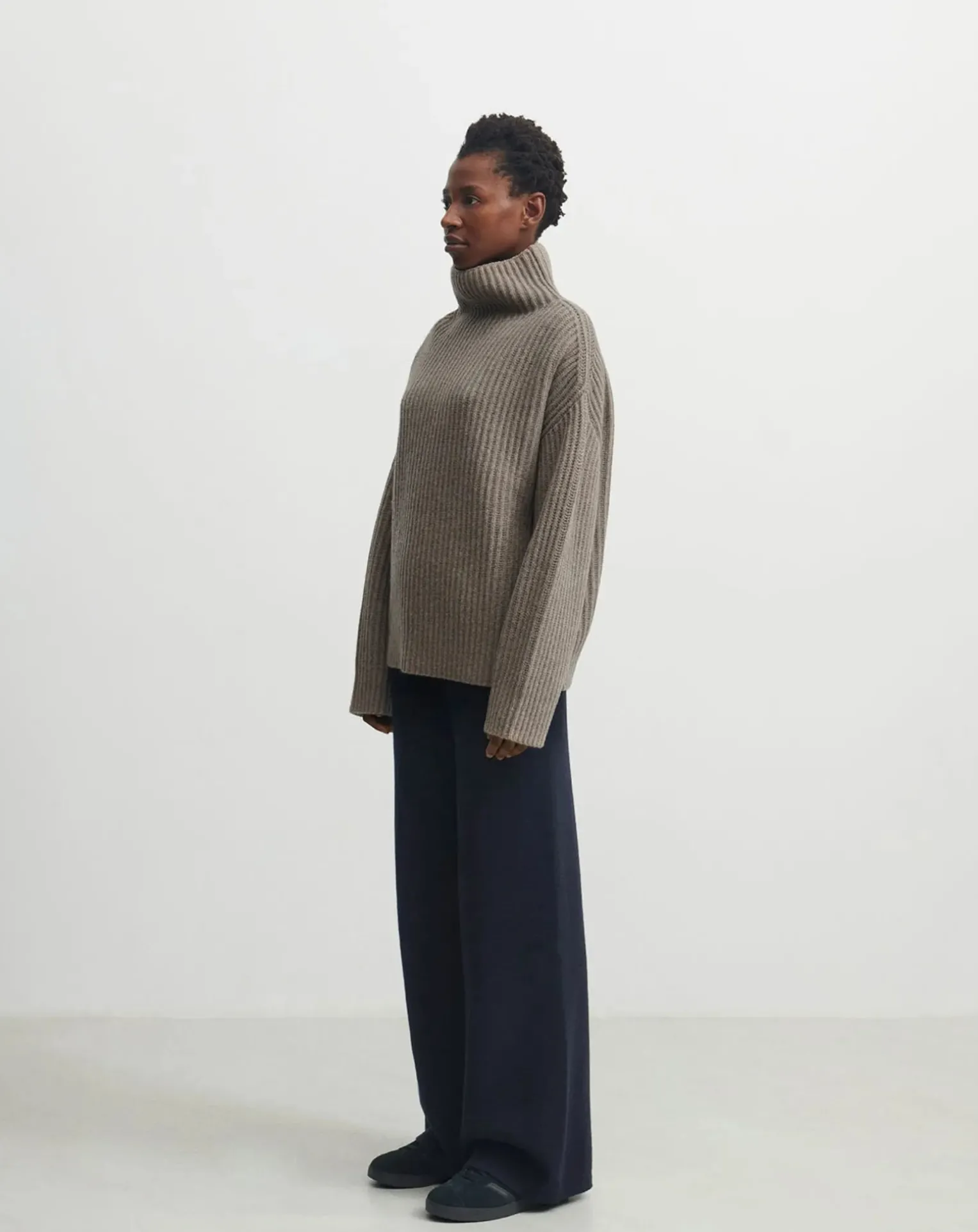 Rib Lamb Wool Sweater - Women's Collection