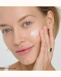 Skincare Secrets Gift Set - Set of 4