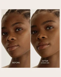 Softlight smoothing foundation