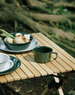 Tasse en émail Foris