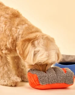 Tinned Salmon digging toy