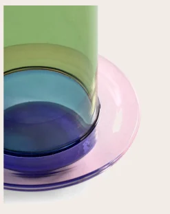 Vase Towers, Jose Levy