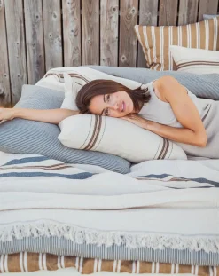 Vourkari cushion cover