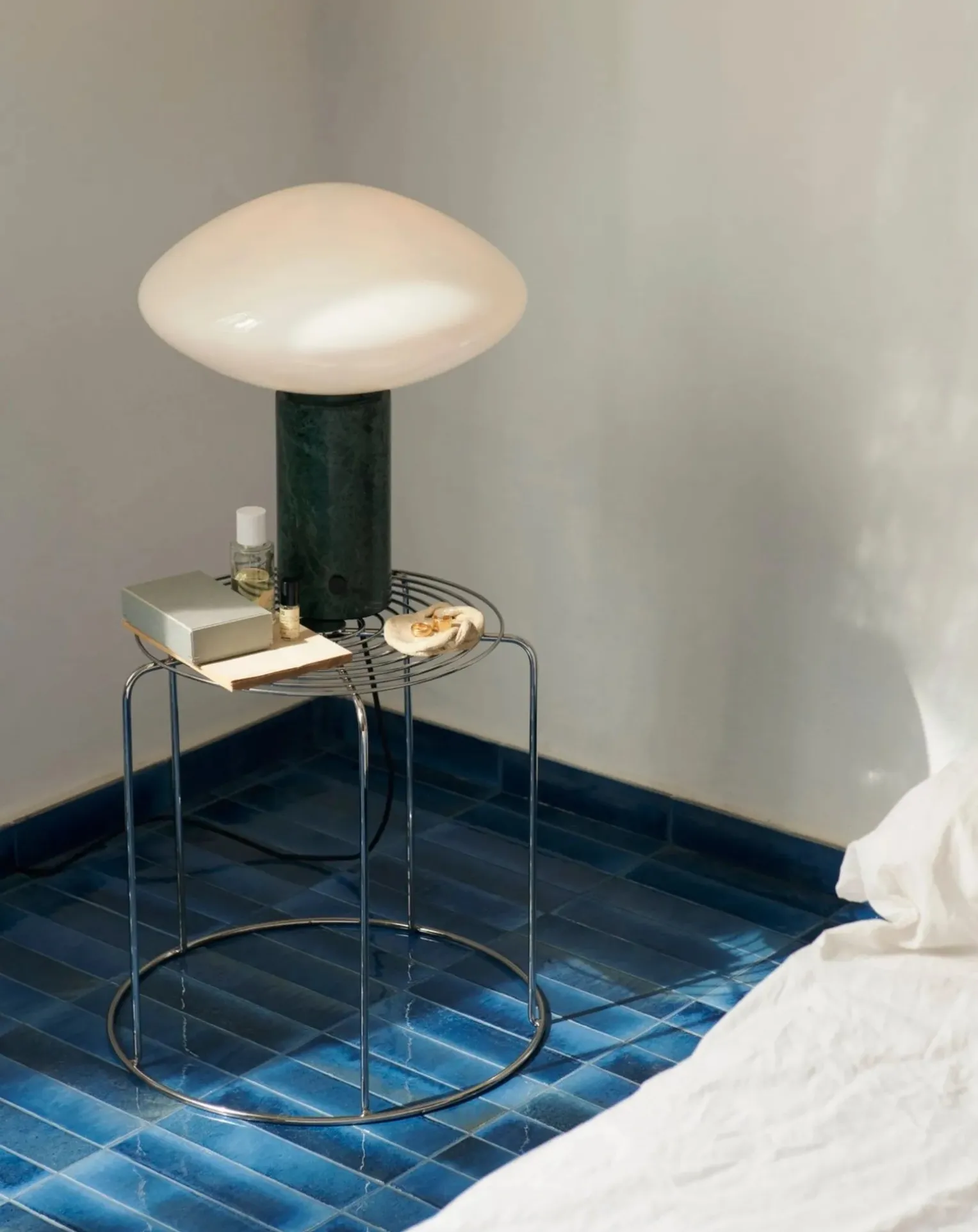 Wire VP11 stool, Verner Panton